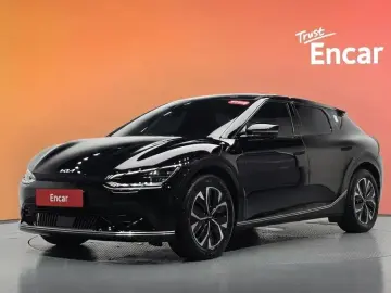 2023 Kia EV6 с пробегом 21 565 км