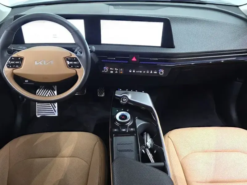 2023 Kia EV6 с пробегом 21 565 км
