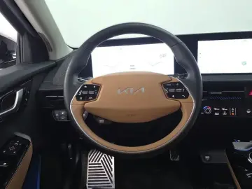 2023 Kia EV6 с пробегом 21 565 км