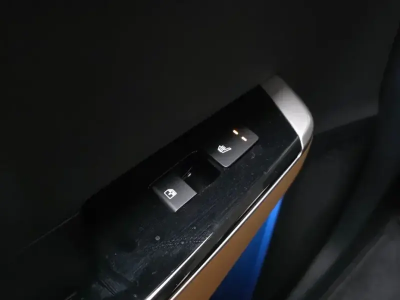 2023 Kia EV6 с пробегом 21 565 км