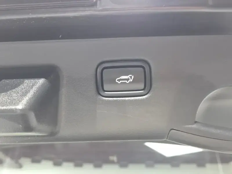 2023 Kia EV6 с пробегом 21 565 км