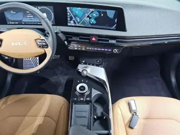 2023 Kia EV6 с пробегом 39 317 км