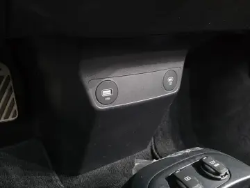2023 Kia EV6 с пробегом 21 565 км