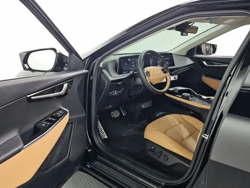 2023 Kia EV6 с пробегом 39 317 км