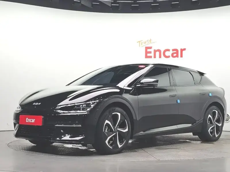 2023 Kia EV6 с пробегом 51 885 км