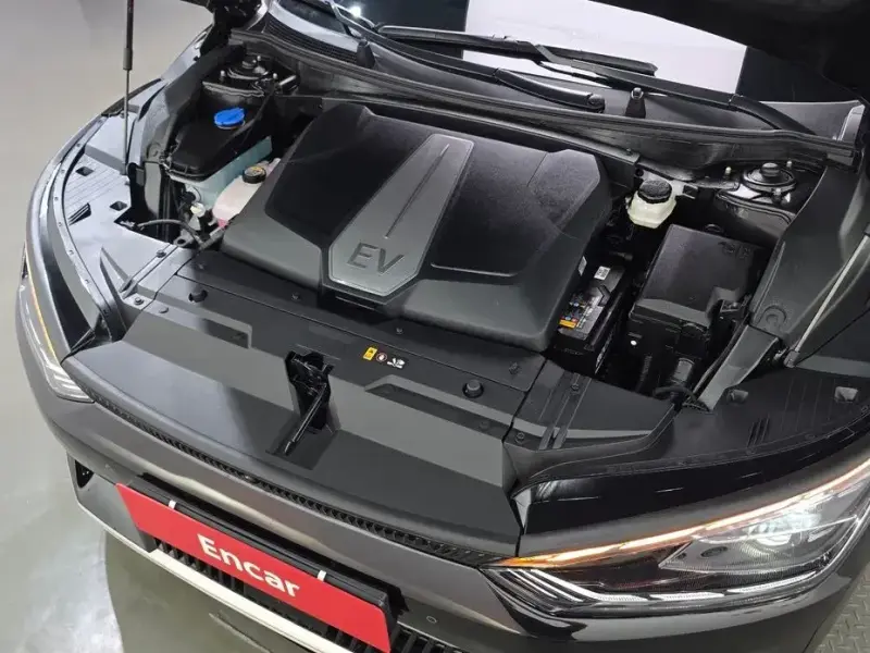 2023 Kia EV6 с пробегом 35 499 км