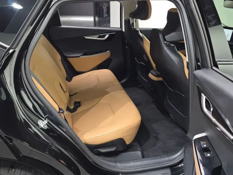 2023 Kia EV6 с пробегом 35 499 км