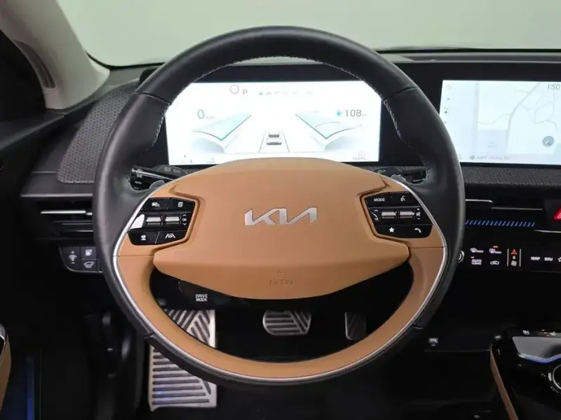 2023 Kia EV6 с пробегом 35 499 км