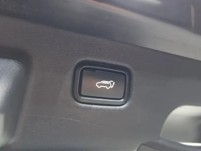 2023 Kia EV6 с пробегом 35 499 км