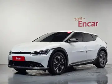 2022 Kia EV6 с пробегом 82 645 км