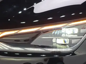 2023 Kia EV6 с пробегом 35 499 км