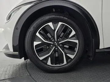 2022 Kia EV6 с пробегом 82 645 км