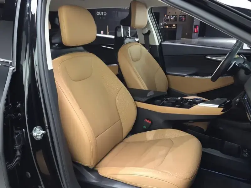 2023 Kia EV6 с пробегом 35 499 км
