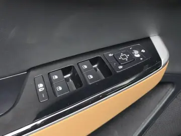 2023 Kia EV6 с пробегом 35 499 км