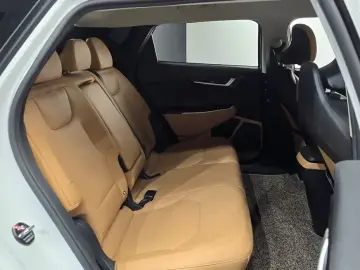 2022 Kia EV6 с пробегом 82 645 км
