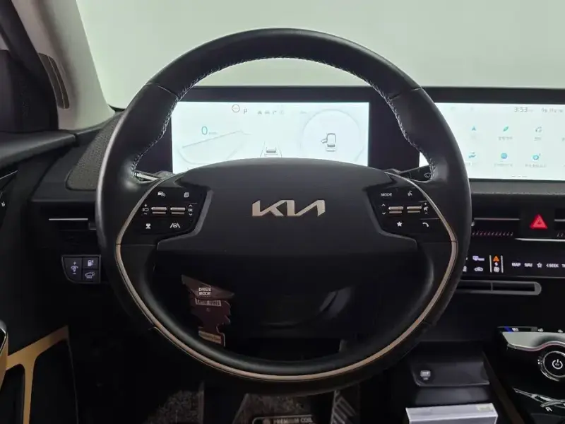 2022 Kia EV6 с пробегом 82 645 км