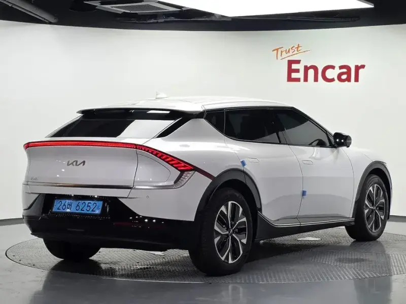 2024 Kia EV6 с пробегом 29 903 км