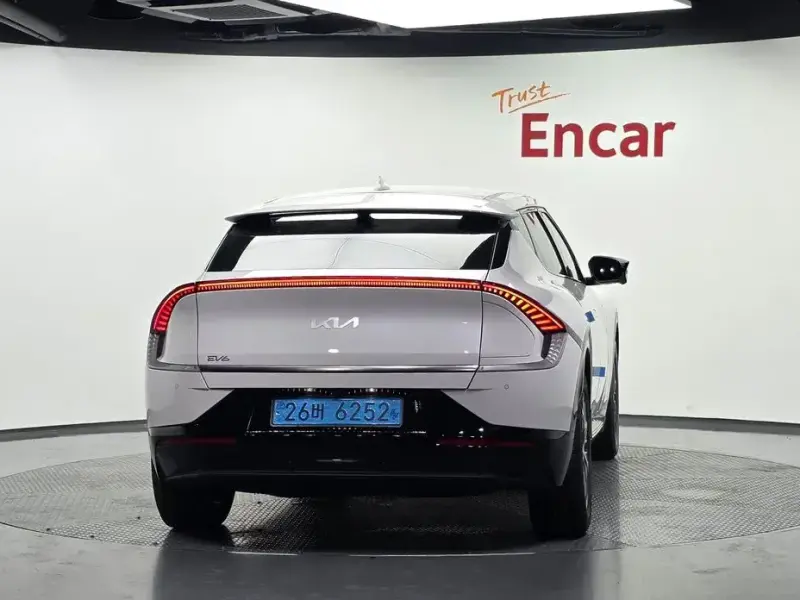 2024 Kia EV6 с пробегом 29 903 км