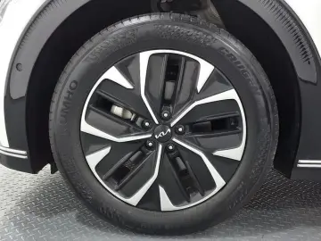 2024 Kia EV6 с пробегом 29 903 км