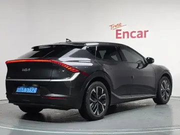 2023 Kia EV6 с пробегом 52 622 км