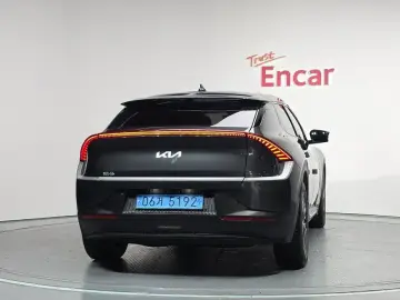 2023 Kia EV6 с пробегом 52 622 км