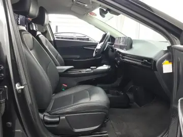 2023 Kia EV6 с пробегом 52 622 км