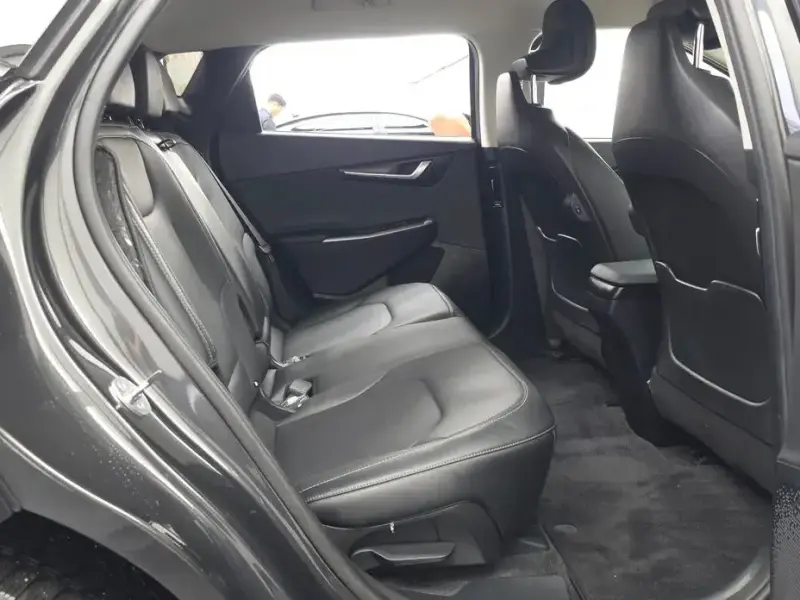 2023 Kia EV6 с пробегом 52 622 км