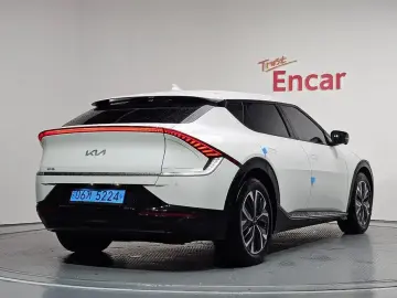 2022 Kia EV6 с пробегом 83 174 км