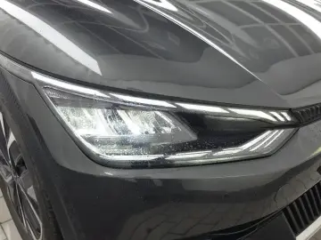 2023 Kia EV6 с пробегом 52 622 км