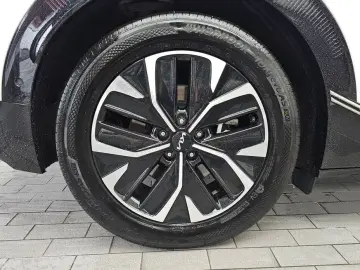 2022 Kia EV6 с пробегом 83 174 км