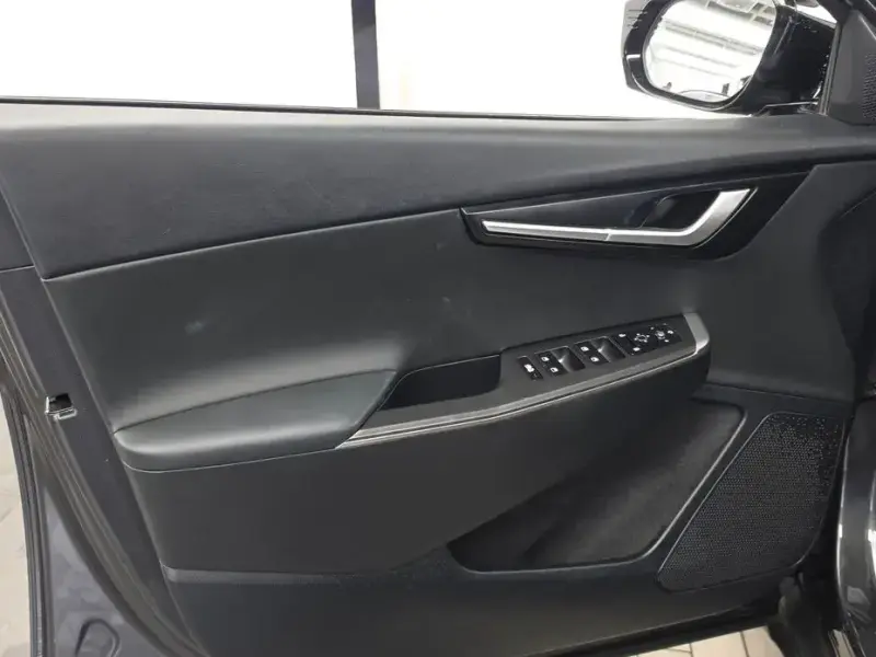 2023 Kia EV6 с пробегом 52 622 км