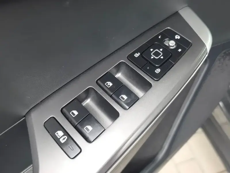 2023 Kia EV6 с пробегом 52 622 км