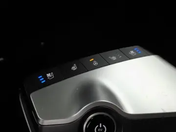 2023 Kia EV6 с пробегом 52 622 км