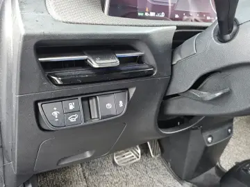 2022 Kia EV6 с пробегом 83 174 км