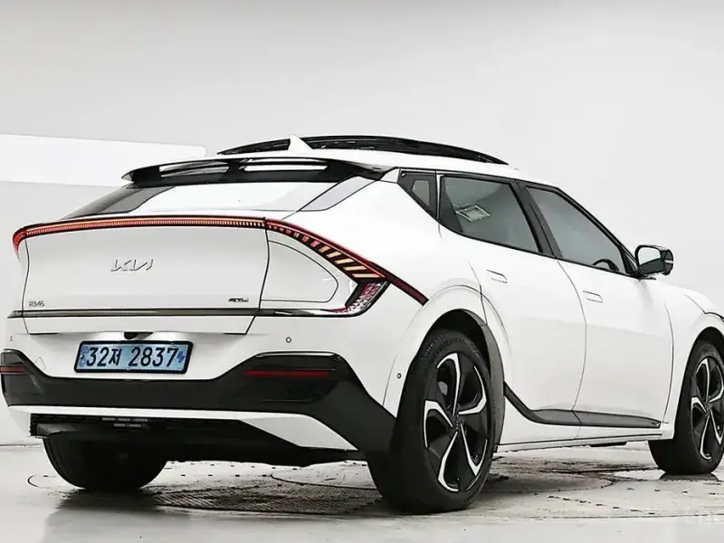 2024 Kia EV6 с пробегом 38 476 км