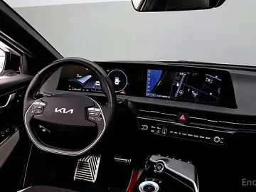 2024 Kia EV6 с пробегом 38 476 км