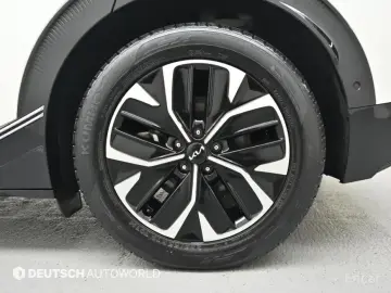2023 Kia EV6 с пробегом 62 715 км