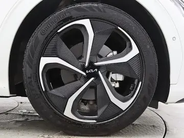 2024 Kia EV6 с пробегом 38 476 км