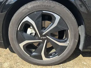 2022 Kia EV6 с пробегом 87 000 км