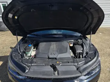 2022 Kia EV6 с пробегом 87 000 км