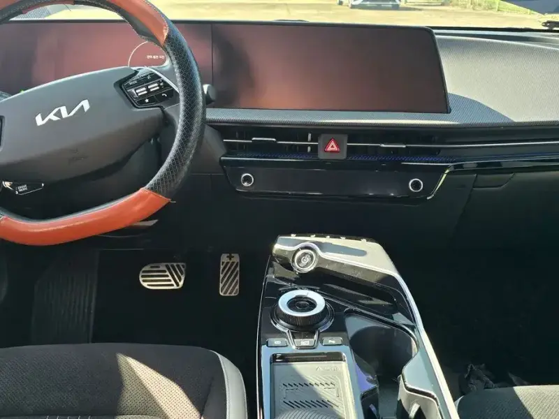 2022 Kia EV6 с пробегом 87 000 км