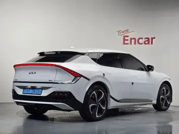 2023 Kia EV6 с пробегом 74 307 км