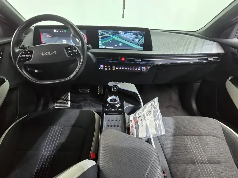 2023 Kia EV6 с пробегом 74 307 км