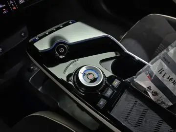 2023 Kia EV6 с пробегом 74 307 км