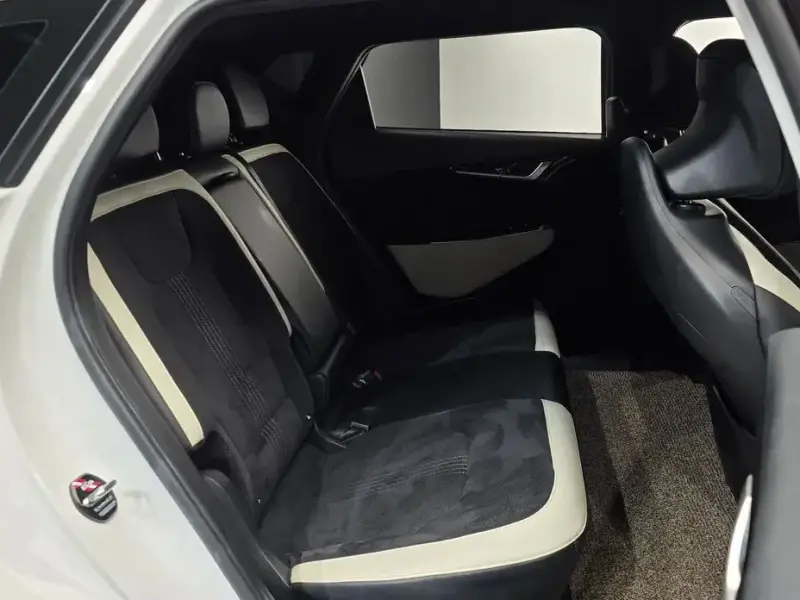 2023 Kia EV6 с пробегом 74 307 км