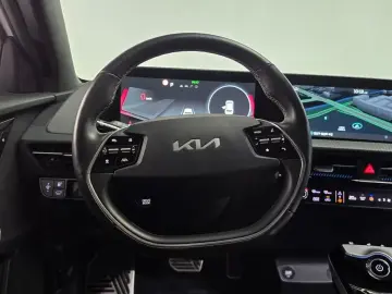 2023 Kia EV6 с пробегом 74 307 км