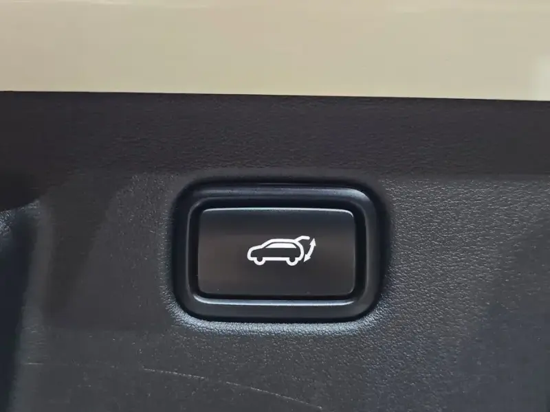 2023 Kia EV6 с пробегом 74 307 км