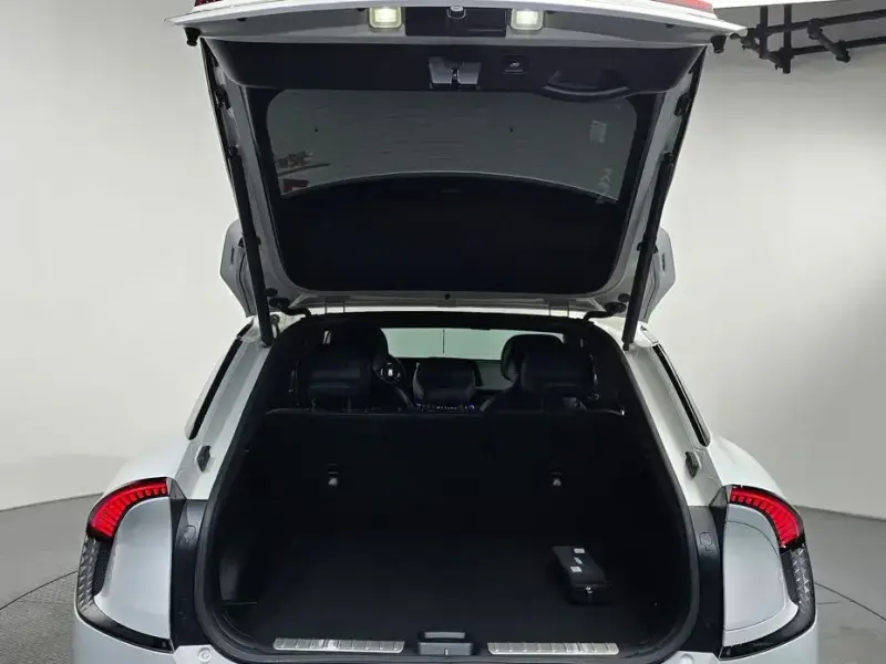 2023 Kia EV6 с пробегом 74 307 км