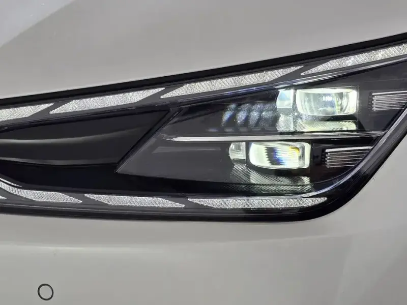 2023 Kia EV6 с пробегом 74 307 км