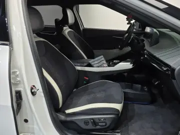 2023 Kia EV6 с пробегом 74 307 км